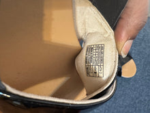 Load image into Gallery viewer, UGG Kid’s Black Sandals
